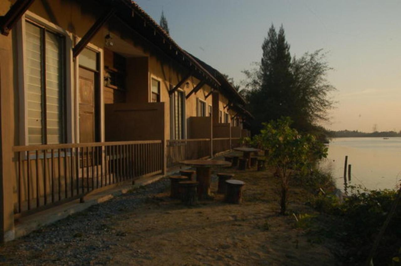 Cerana Villa Eco Resort Kota Bharu Exterior photo